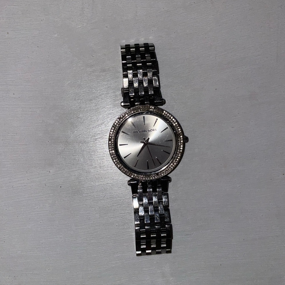 Michael kors silver watch